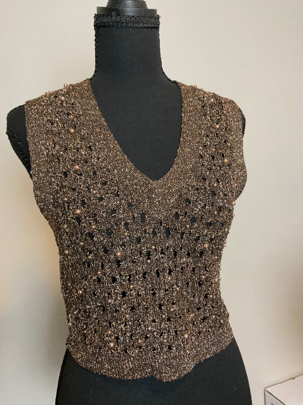House of Harlow 1960 Patterned V-Neck Knit Vest